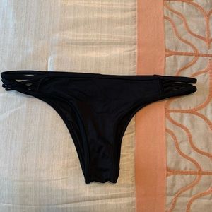 Victoria’s Secret the itsy strappy bikini bottom